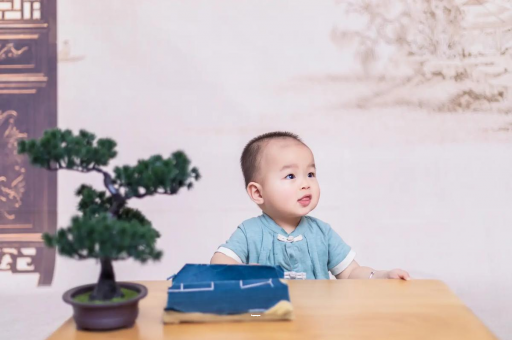 秦皇岛三个月宝宝抬头不稳